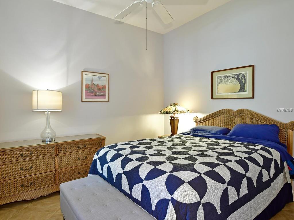 9806 PORTSIDE TERRACE, BRADENTON, Florida 34212, 2 Bedrooms Bedrooms, 6 Rooms Rooms,2 BathroomsBathrooms,Residential,For sale,PORTSIDE,A4196545