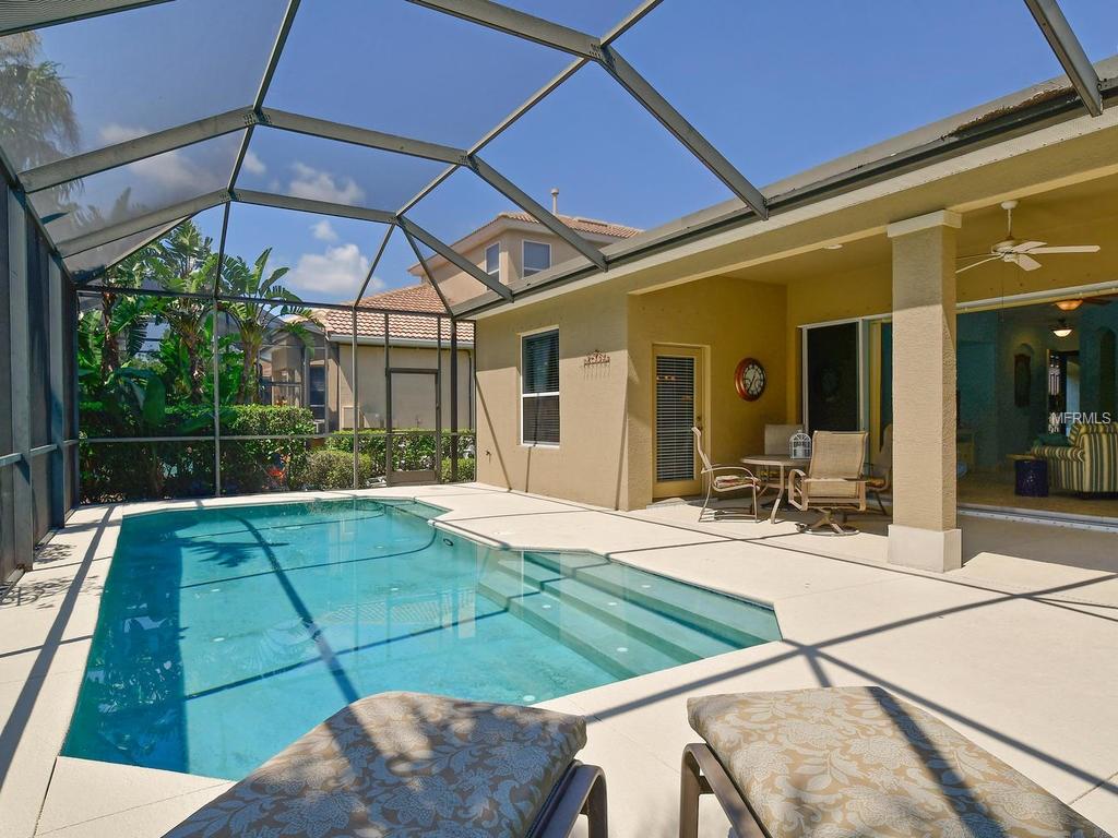 9806 PORTSIDE TERRACE, BRADENTON, Florida 34212, 2 Bedrooms Bedrooms, 6 Rooms Rooms,2 BathroomsBathrooms,Residential,For sale,PORTSIDE,A4196545