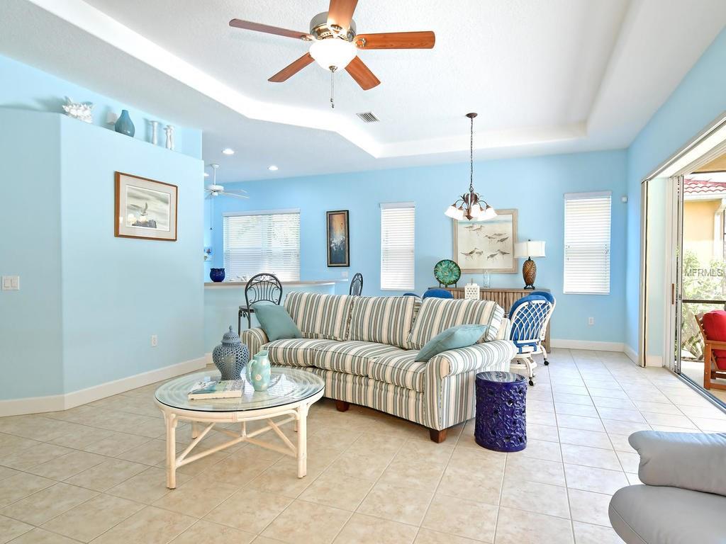 9806 PORTSIDE TERRACE, BRADENTON, Florida 34212, 2 Bedrooms Bedrooms, 6 Rooms Rooms,2 BathroomsBathrooms,Residential,For sale,PORTSIDE,A4196545