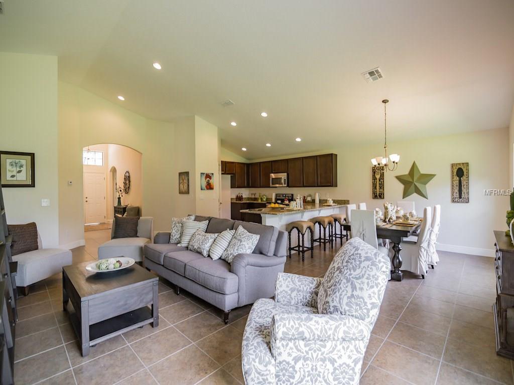 348 GARDENIA COURT, KISSIMMEE, Florida 34759, 3 Bedrooms Bedrooms, 7 Rooms Rooms,2 BathroomsBathrooms,Residential,For sale,GARDENIA,O5544815