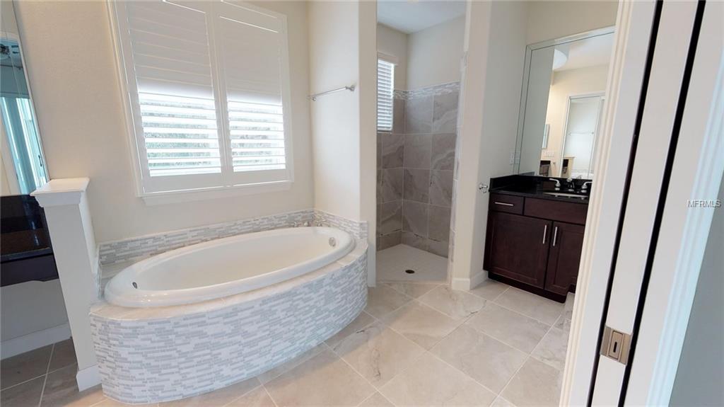 2605 HERITAGE GREEN AVENUE, DAVENPORT, Florida 33837, 5 Bedrooms Bedrooms, 10 Rooms Rooms,3 BathroomsBathrooms,Residential,For sale,HERITAGE GREEN,O5549788