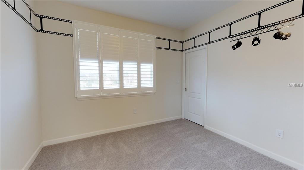 2605 HERITAGE GREEN AVENUE, DAVENPORT, Florida 33837, 5 Bedrooms Bedrooms, 10 Rooms Rooms,3 BathroomsBathrooms,Residential,For sale,HERITAGE GREEN,O5549788