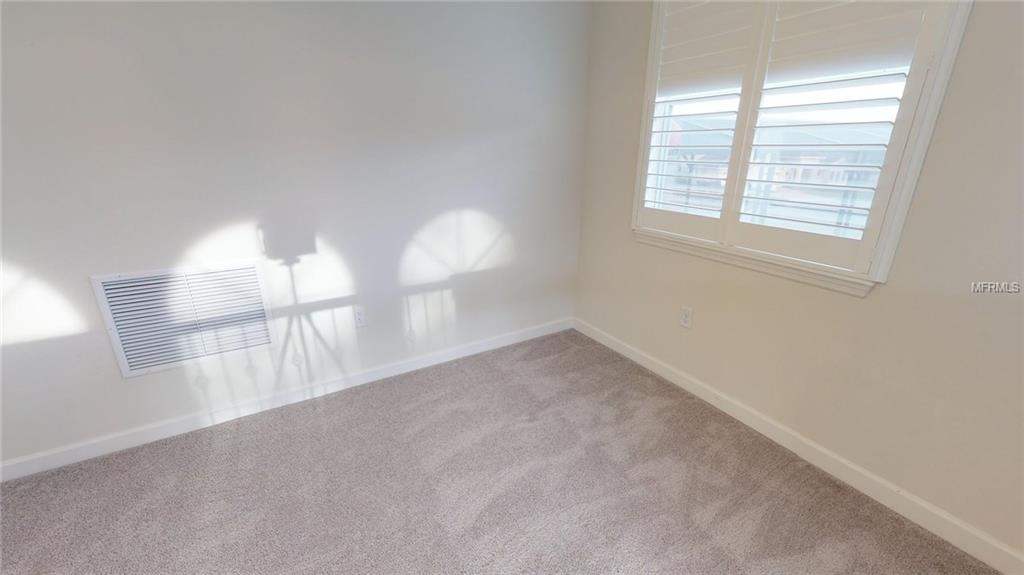 2605 HERITAGE GREEN AVENUE, DAVENPORT, Florida 33837, 5 Bedrooms Bedrooms, 10 Rooms Rooms,3 BathroomsBathrooms,Residential,For sale,HERITAGE GREEN,O5549788