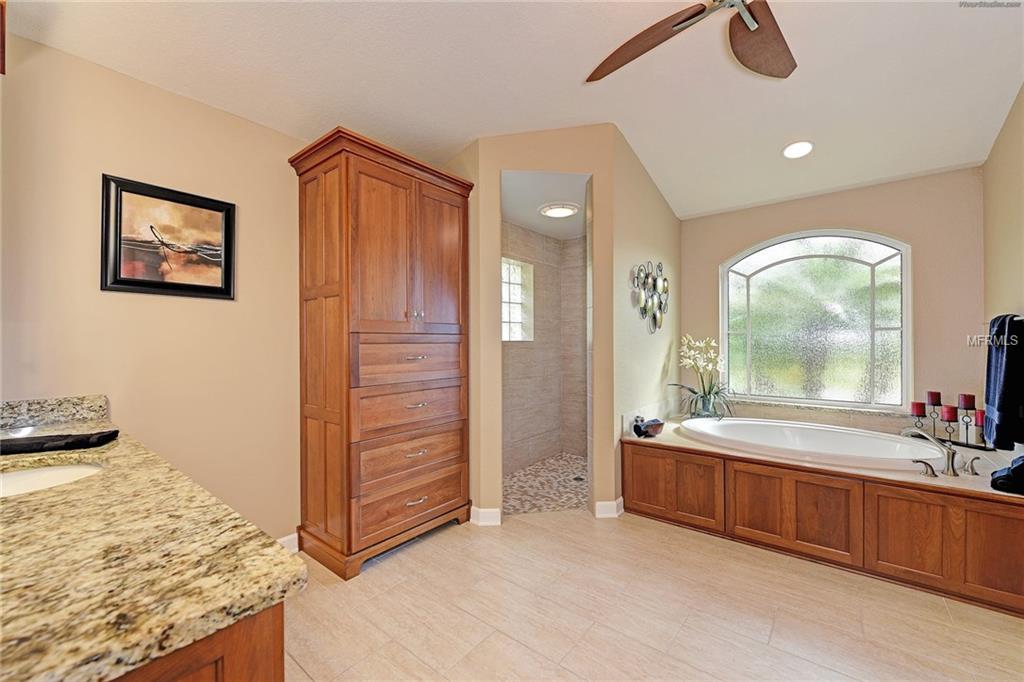 7201 WATERS WAY, ENGLEWOOD, Florida 34224, 3 Bedrooms Bedrooms, 10 Rooms Rooms,2 BathroomsBathrooms,Residential,For sale,WATERS,D5922056