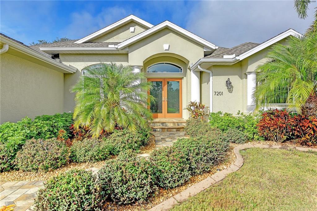 7201 WATERS WAY, ENGLEWOOD, Florida 34224, 3 Bedrooms Bedrooms, 10 Rooms Rooms,2 BathroomsBathrooms,Residential,For sale,WATERS,D5922056