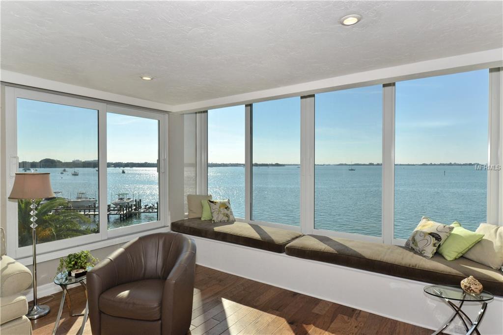 400 GOLDEN GATE POINT, SARASOTA, Florida 34236, 2 Bedrooms Bedrooms, 5 Rooms Rooms,2 BathroomsBathrooms,Residential,For sale,GOLDEN GATE,A4205992