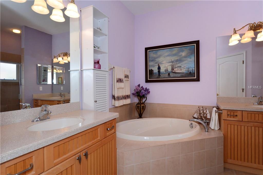 6968 TALON BAY DRIVE, NORTH PORT, Florida 34287, 2 Bedrooms Bedrooms, 8 Rooms Rooms,2 BathroomsBathrooms,Residential,For sale,TALON BAY,N5915845