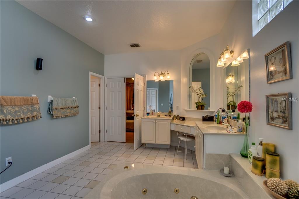 2620 HOFFMAN DRIVE, ORLANDO, Florida 32837, 4 Bedrooms Bedrooms, 10 Rooms Rooms,2 BathroomsBathrooms,Residential,For sale,HOFFMAN,O5557943