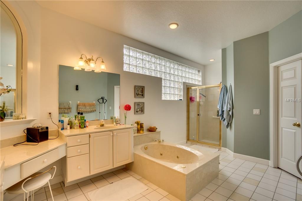 2620 HOFFMAN DRIVE, ORLANDO, Florida 32837, 4 Bedrooms Bedrooms, 10 Rooms Rooms,2 BathroomsBathrooms,Residential,For sale,HOFFMAN,O5557943