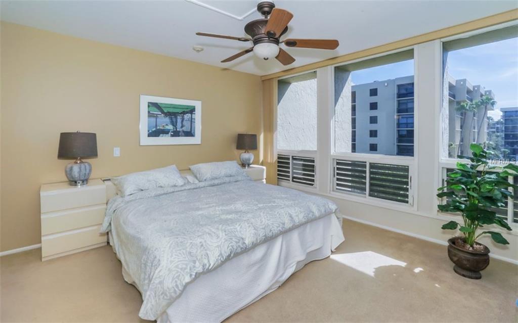 1115 GULF OF MEXICO DRIVE, LONGBOAT KEY, Florida 34228, 2 Bedrooms Bedrooms, 4 Rooms Rooms,2 BathroomsBathrooms,Residential,For sale,GULF OF MEXICO,A4208520