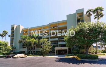1115 GULF OF MEXICO DRIVE, LONGBOAT KEY, Florida 34228, 2 Bedrooms Bedrooms, 4 Rooms Rooms,2 BathroomsBathrooms,Residential,For sale,GULF OF MEXICO,A4208520