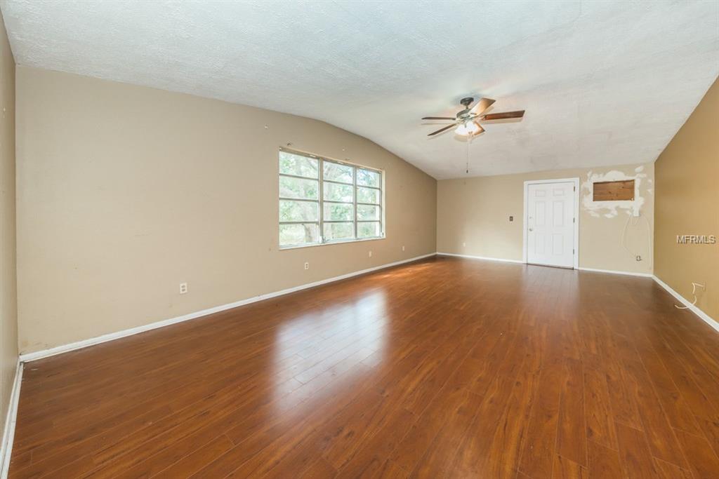 3402 FLORAL DRIVE, LARGO, Florida 33771, 4 Bedrooms Bedrooms, 6 Rooms Rooms,3 BathroomsBathrooms,Residential,For sale,FLORAL,U7847376