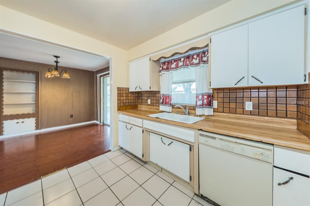 3402 FLORAL DRIVE, LARGO, Florida 33771, 4 Bedrooms Bedrooms, 6 Rooms Rooms,3 BathroomsBathrooms,Residential,For sale,FLORAL,U7847376