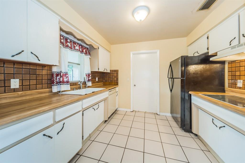 3402 FLORAL DRIVE, LARGO, Florida 33771, 4 Bedrooms Bedrooms, 6 Rooms Rooms,3 BathroomsBathrooms,Residential,For sale,FLORAL,U7847376