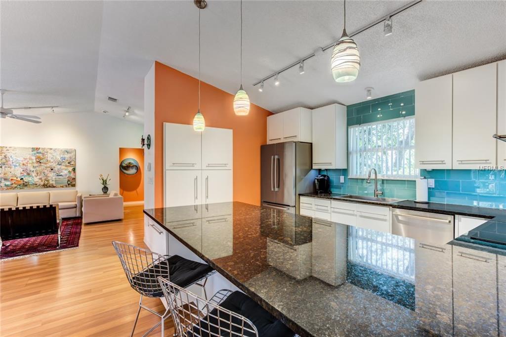 658 CLARK COURT, MOUNT DORA, Florida 32757, 3 Bedrooms Bedrooms, 7 Rooms Rooms,2 BathroomsBathrooms,Residential,For sale,CLARK,G4852792