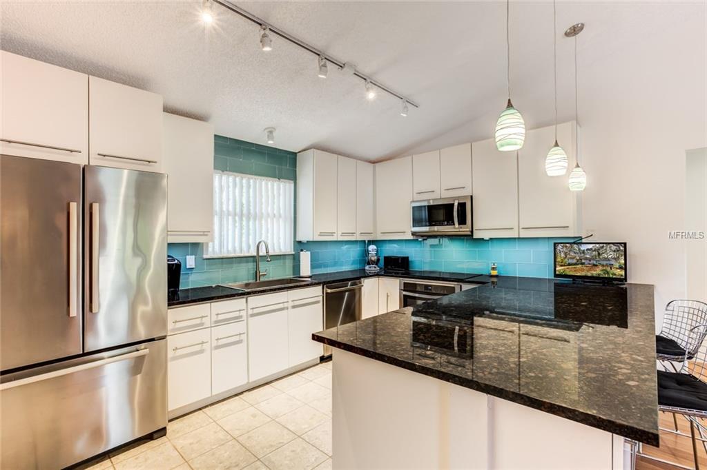 658 CLARK COURT, MOUNT DORA, Florida 32757, 3 Bedrooms Bedrooms, 7 Rooms Rooms,2 BathroomsBathrooms,Residential,For sale,CLARK,G4852792