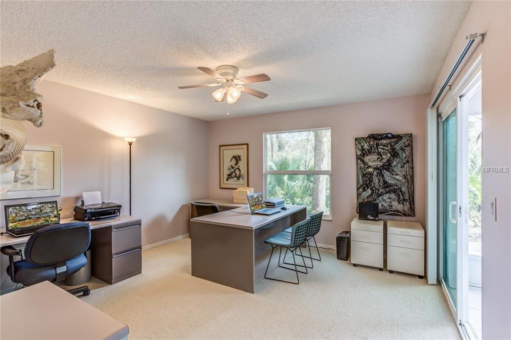 658 CLARK COURT, MOUNT DORA, Florida 32757, 3 Bedrooms Bedrooms, 7 Rooms Rooms,2 BathroomsBathrooms,Residential,For sale,CLARK,G4852792