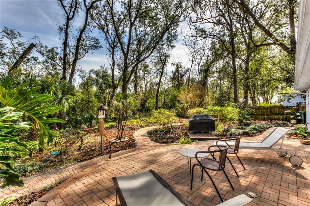 658 CLARK COURT, MOUNT DORA, Florida 32757, 3 Bedrooms Bedrooms, 7 Rooms Rooms,2 BathroomsBathrooms,Residential,For sale,CLARK,G4852792