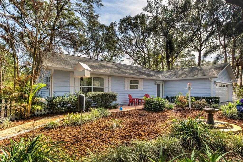 658 CLARK COURT, MOUNT DORA, Florida 32757, 3 Bedrooms Bedrooms, 7 Rooms Rooms,2 BathroomsBathrooms,Residential,For sale,CLARK,G4852792