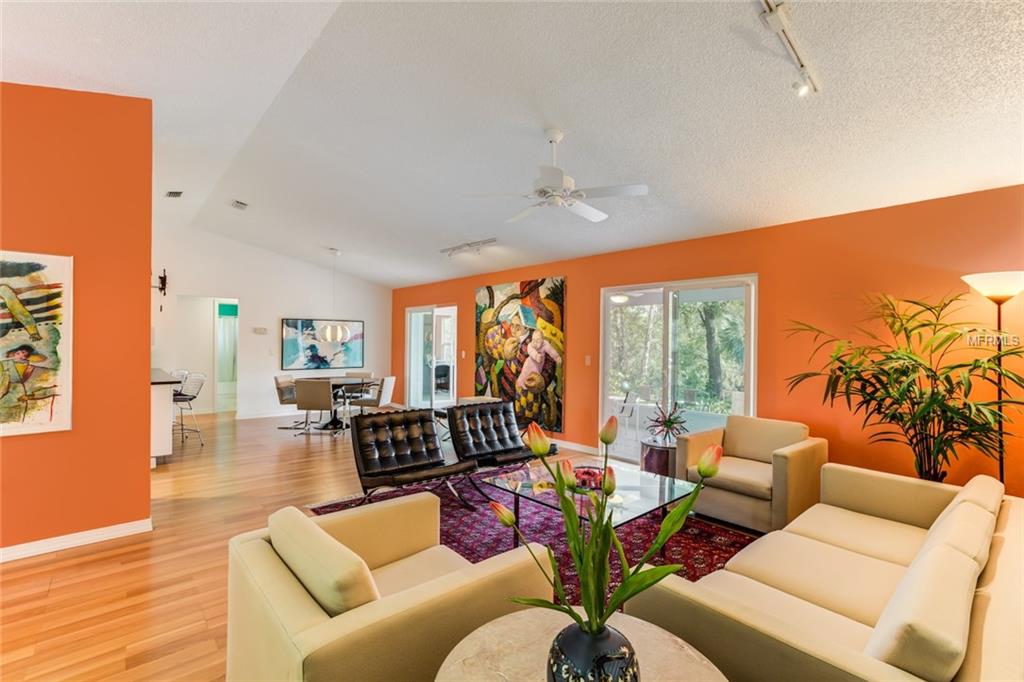 658 CLARK COURT, MOUNT DORA, Florida 32757, 3 Bedrooms Bedrooms, 7 Rooms Rooms,2 BathroomsBathrooms,Residential,For sale,CLARK,G4852792