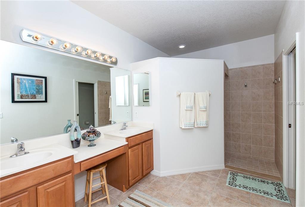 1442 MASENO DRIVE, VENICE, Florida 34292, 3 Bedrooms Bedrooms, 5 Rooms Rooms,2 BathroomsBathrooms,Residential,For sale,MASENO,A4186918