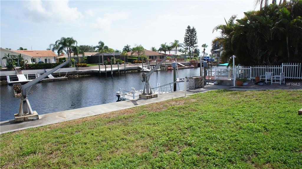 5052 ENSIGN LOOP, NEW PORT RICHEY, Florida 34652, 3 Bedrooms Bedrooms, 7 Rooms Rooms,2 BathroomsBathrooms,Residential,For sale,ENSIGN LOOP,U7837250