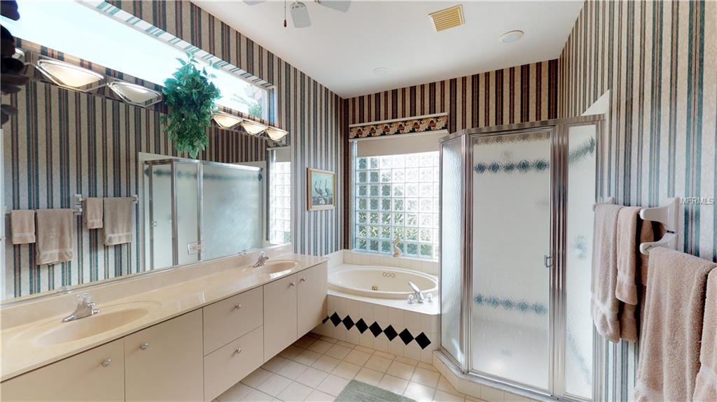 1265 RESERVE DRIVE, VENICE, Florida 34285, 3 Bedrooms Bedrooms, 8 Rooms Rooms,3 BathroomsBathrooms,Residential,For sale,RESERVE,N5915125