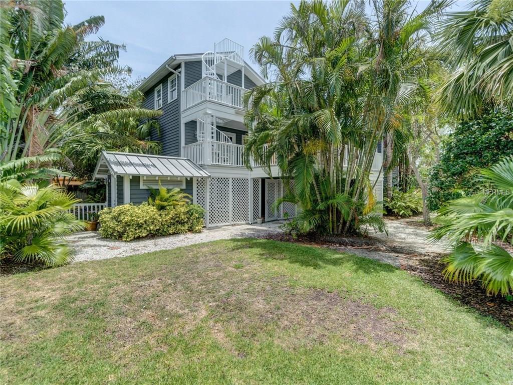 1000 MANDALAY AVENUE, CLEARWATER BEACH, Florida 33767, 4 Bedrooms Bedrooms, 8 Rooms Rooms,3 BathroomsBathrooms,Residential,For sale,MANDALAY,U7842421