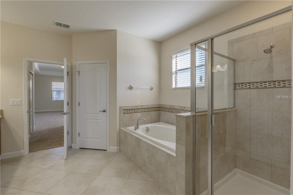 1428 DEUCE CIRCLE, DAVENPORT, Florida 33896, 4 Bedrooms Bedrooms, 7 Rooms Rooms,4 BathroomsBathrooms,Residential,For sale,DEUCE,O5554877