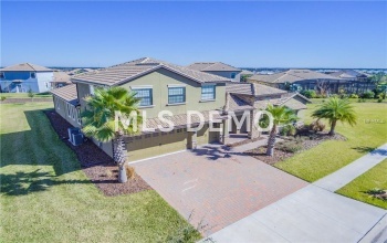 1428 DEUCE CIRCLE, DAVENPORT, Florida 33896, 4 Bedrooms Bedrooms, 7 Rooms Rooms,4 BathroomsBathrooms,Residential,For sale,DEUCE,O5554877