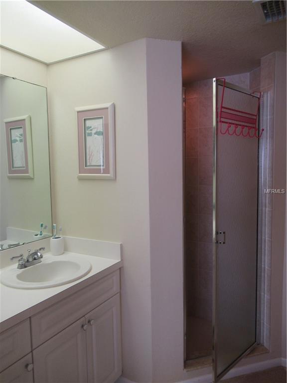 1239 S MARTIN LUTHER KING JR AVENUE, CLEARWATER, Florida 33756, 2 Bedrooms Bedrooms, 5 Rooms Rooms,2 BathroomsBathrooms,Residential,For sale,MARTIN LUTHER KING JR,U7844603