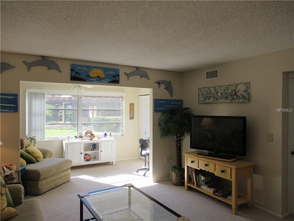 1239 S MARTIN LUTHER KING JR AVENUE, CLEARWATER, Florida 33756, 2 Bedrooms Bedrooms, 5 Rooms Rooms,2 BathroomsBathrooms,Residential,For sale,MARTIN LUTHER KING JR,U7844603