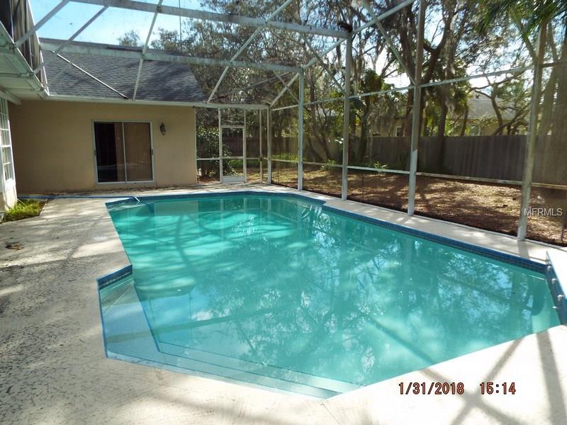 1503 N GREENLEAF COURT, WINTER SPRINGS, Florida 32708, 4 Bedrooms Bedrooms, 7 Rooms Rooms,3 BathroomsBathrooms,Residential,For sale,GREENLEAF,O5560025