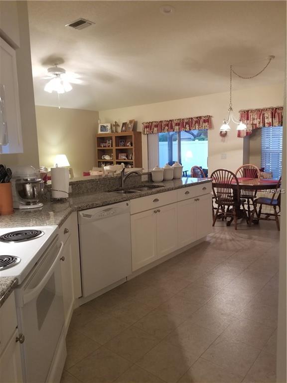 4701 ROUNDVIEW COURT, LAND O LAKES, Florida 34639, 3 Bedrooms Bedrooms, 7 Rooms Rooms,2 BathroomsBathrooms,Residential,For sale,ROUNDVIEW,H2204593