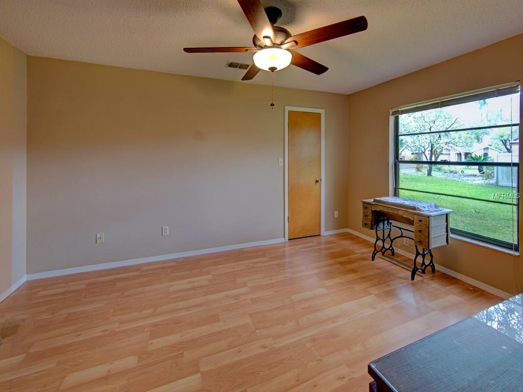 4802 STAHL COURT, ORLANDO, Florida 32817, 5 Bedrooms Bedrooms, 10 Rooms Rooms,3 BathroomsBathrooms,Residential,For sale,STAHL,O5561589