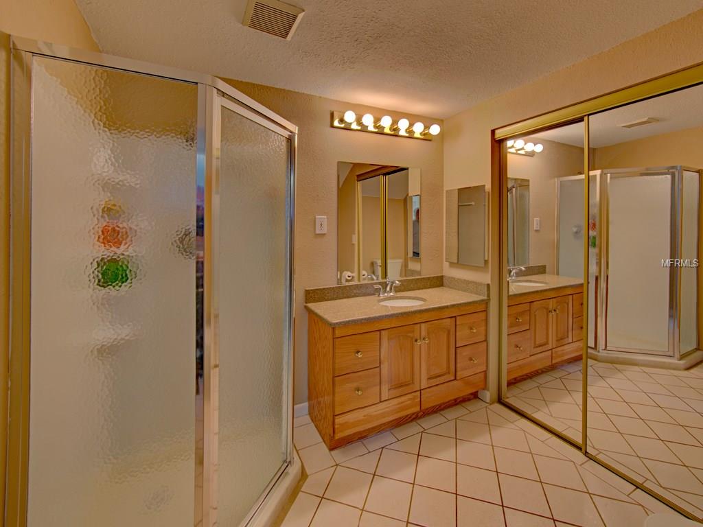 4802 STAHL COURT, ORLANDO, Florida 32817, 5 Bedrooms Bedrooms, 10 Rooms Rooms,3 BathroomsBathrooms,Residential,For sale,STAHL,O5561589