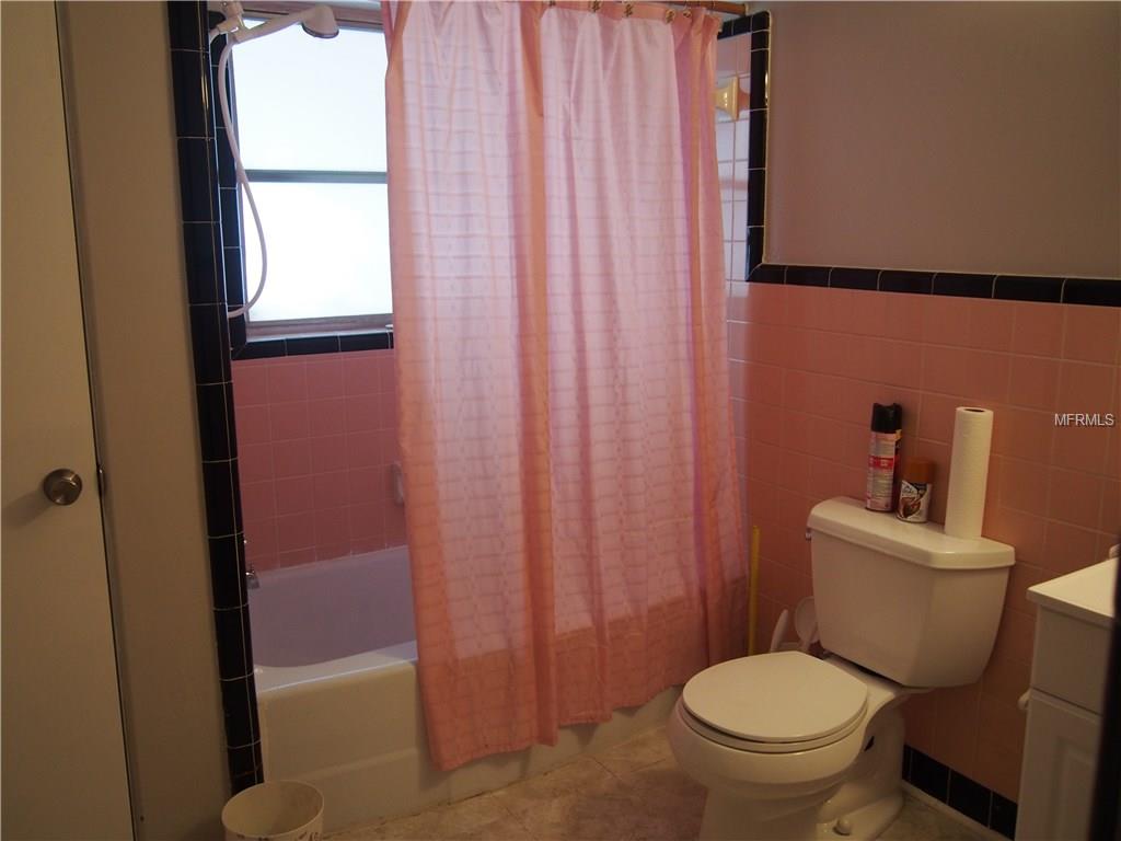 1506 33RD STREET NW, WINTER HAVEN, Florida 33881, 3 Bedrooms Bedrooms, 6 Rooms Rooms,1 BathroomBathrooms,Residential,For sale,33RD,P4719050