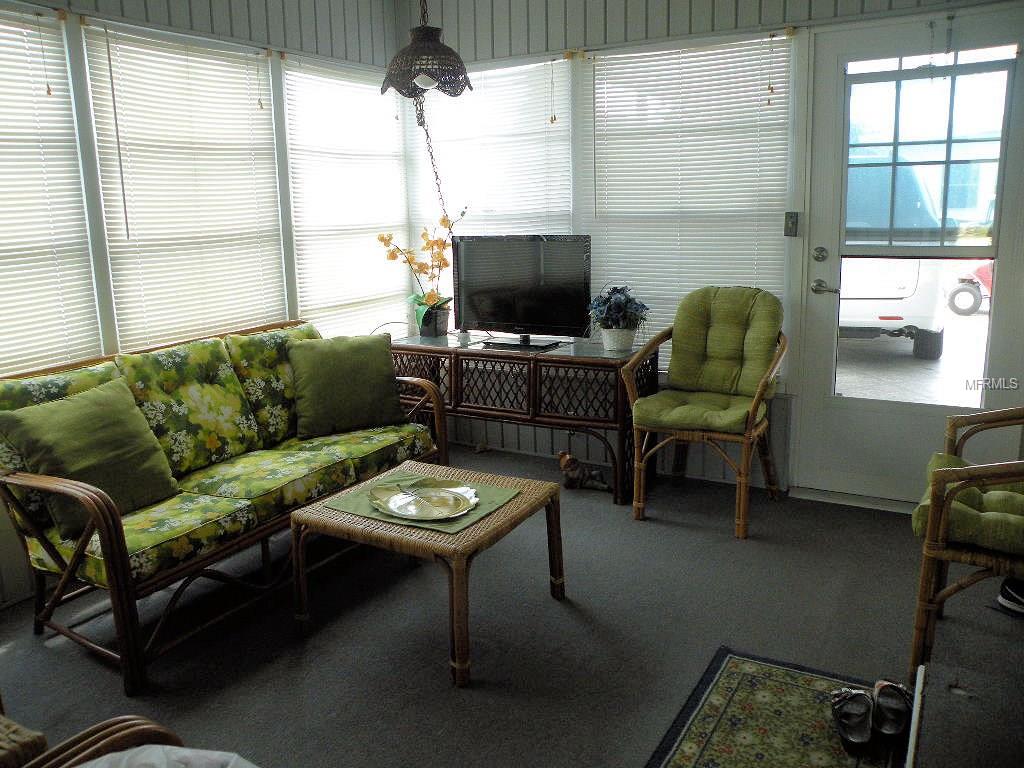 669 SUGAR PALM STREET, LARGO, Florida 33778, 2 Bedrooms Bedrooms, 6 Rooms Rooms,2 BathroomsBathrooms,Residential,For sale,SUGAR PALM,U7847519