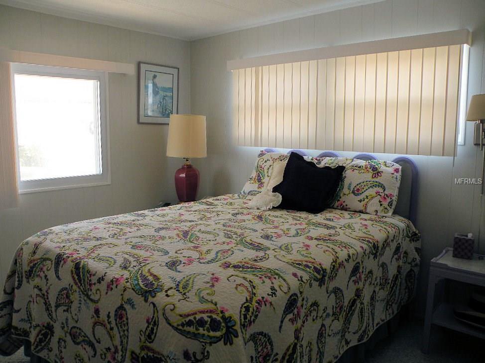 669 SUGAR PALM STREET, LARGO, Florida 33778, 2 Bedrooms Bedrooms, 6 Rooms Rooms,2 BathroomsBathrooms,Residential,For sale,SUGAR PALM,U7847519