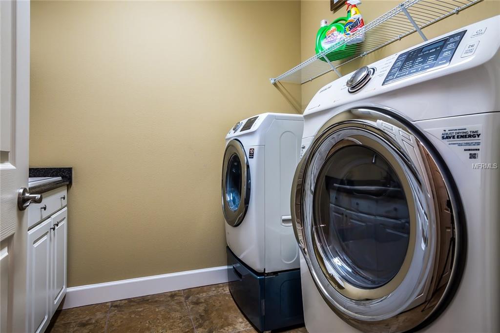 5835 CAVANO DRIVE, SARASOTA, Florida 34231, 3 Bedrooms Bedrooms, 7 Rooms Rooms,2 BathroomsBathrooms,Residential,For sale,CAVANO,A4193659