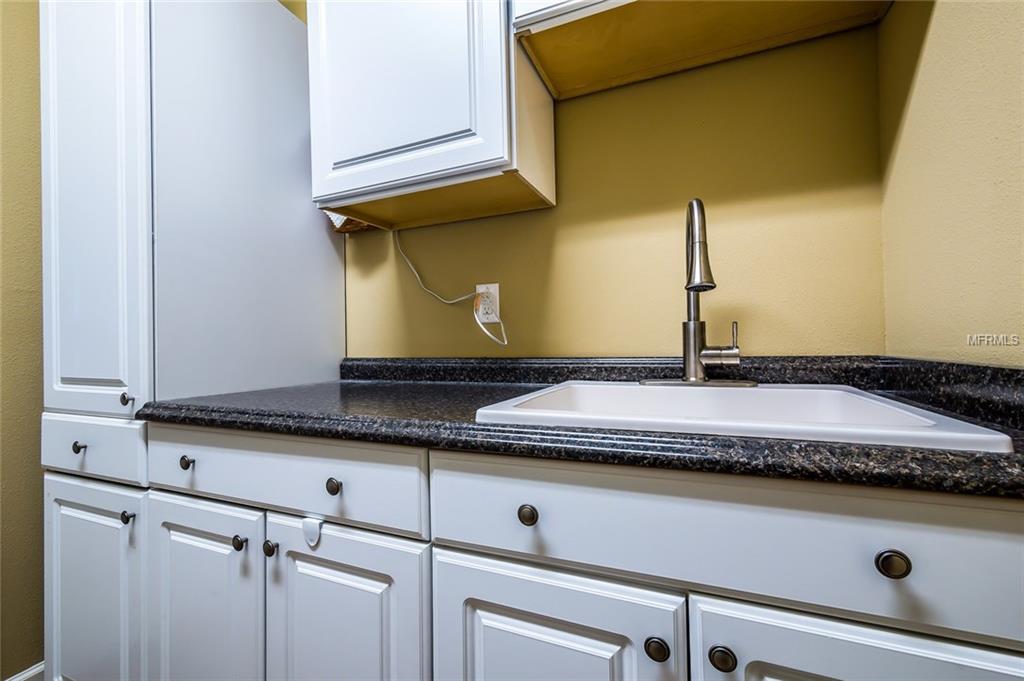 5835 CAVANO DRIVE, SARASOTA, Florida 34231, 3 Bedrooms Bedrooms, 7 Rooms Rooms,2 BathroomsBathrooms,Residential,For sale,CAVANO,A4193659