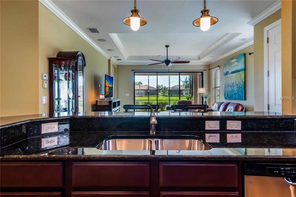 5835 CAVANO DRIVE, SARASOTA, Florida 34231, 3 Bedrooms Bedrooms, 7 Rooms Rooms,2 BathroomsBathrooms,Residential,For sale,CAVANO,A4193659