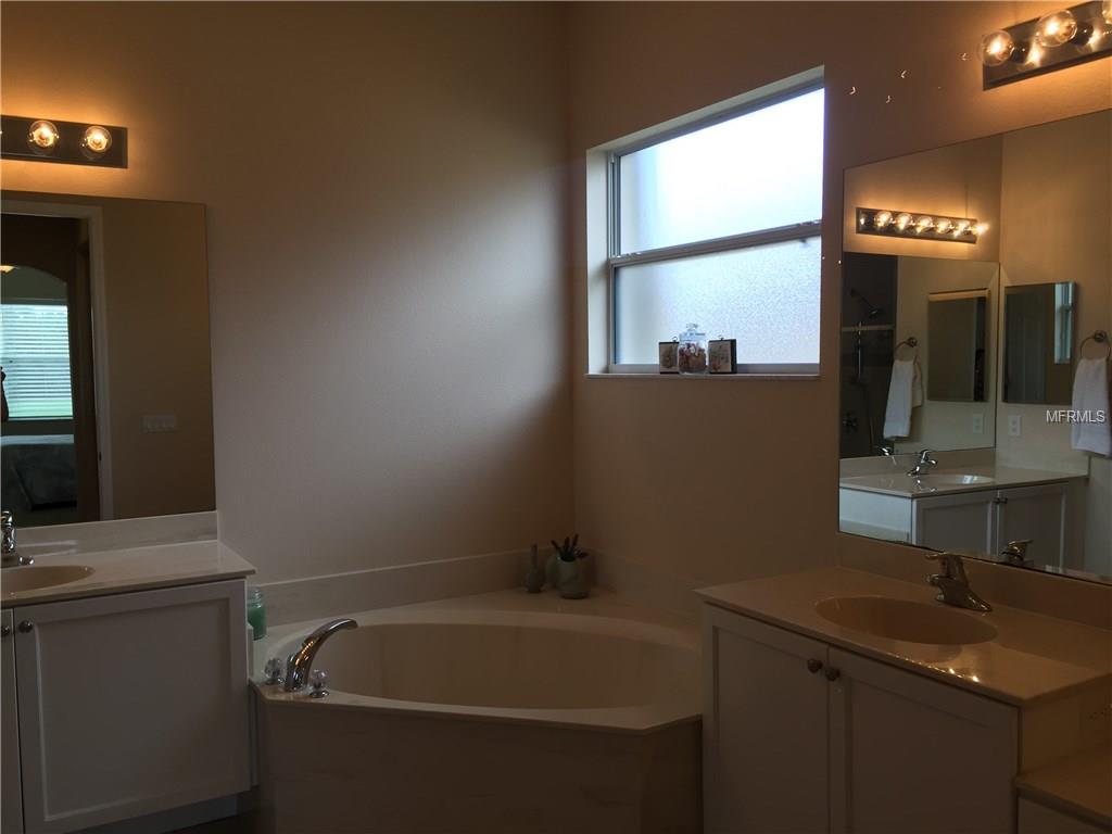 4230 65TH TERRACE E, SARASOTA, Florida 34243, 2 Bedrooms Bedrooms, 7 Rooms Rooms,2 BathroomsBathrooms,Residential,For sale,65TH,A4198641