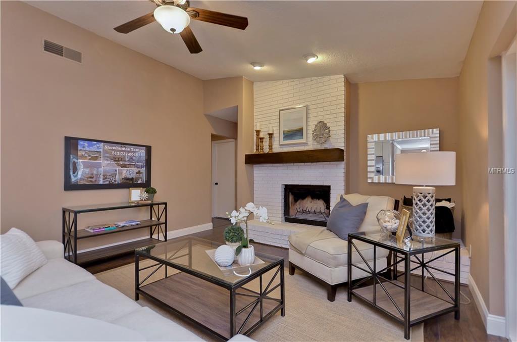 3908 KRISTIN PLACE, VALRICO, Florida 33596, 4 Bedrooms Bedrooms, 9 Rooms Rooms,2 BathroomsBathrooms,Residential,For sale,KRISTIN,T2914401