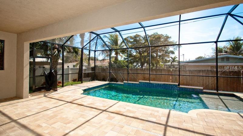 909 HARBOR DRIVE S, VENICE, Florida 34285, 3 Bedrooms Bedrooms, 7 Rooms Rooms,2 BathroomsBathrooms,Residential,For sale,HARBOR,N5915740