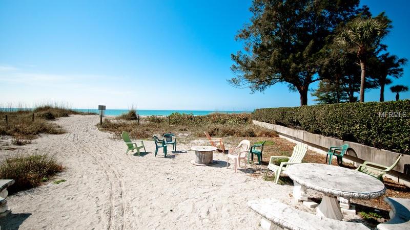 909 HARBOR DRIVE S, VENICE, Florida 34285, 3 Bedrooms Bedrooms, 7 Rooms Rooms,2 BathroomsBathrooms,Residential,For sale,HARBOR,N5915740