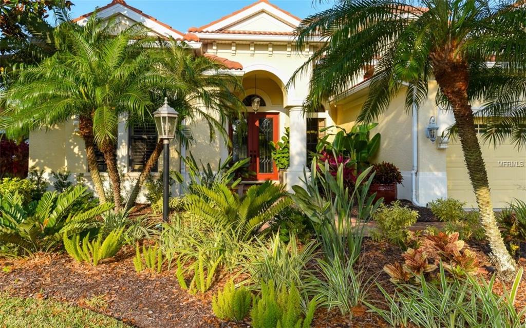 6910 DOMINION LANE, LAKEWOOD RANCH, Florida 34202, 4 Bedrooms Bedrooms, 10 Rooms Rooms,3 BathroomsBathrooms,Residential,For sale,DOMINION,A4206565