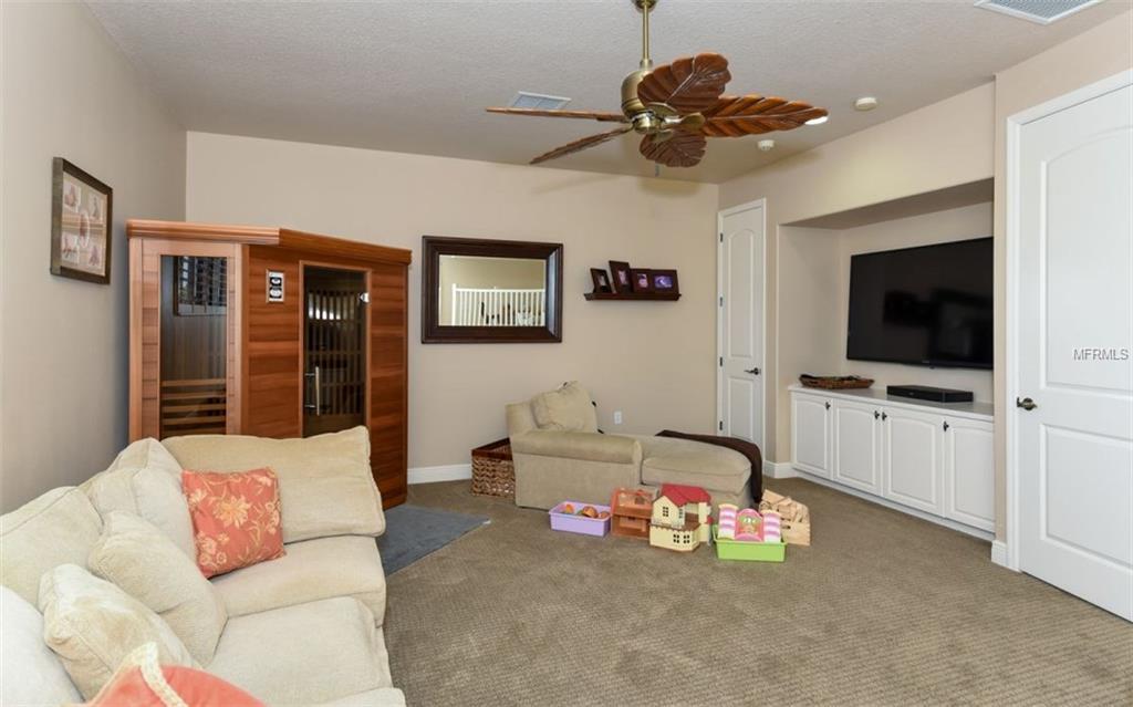 6910 DOMINION LANE, LAKEWOOD RANCH, Florida 34202, 4 Bedrooms Bedrooms, 10 Rooms Rooms,3 BathroomsBathrooms,Residential,For sale,DOMINION,A4206565