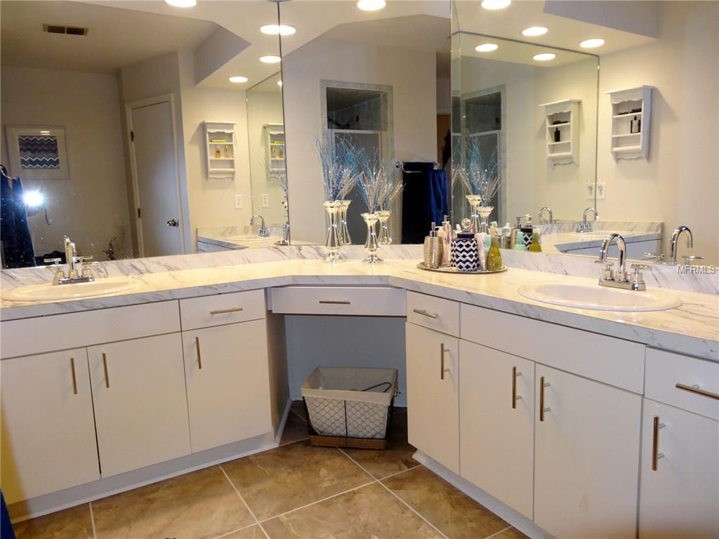 364 VAIL DRIVE, WINTER HAVEN, Florida 33884, 3 Bedrooms Bedrooms, 9 Rooms Rooms,2 BathroomsBathrooms,Residential,For sale,VAIL,P4718754