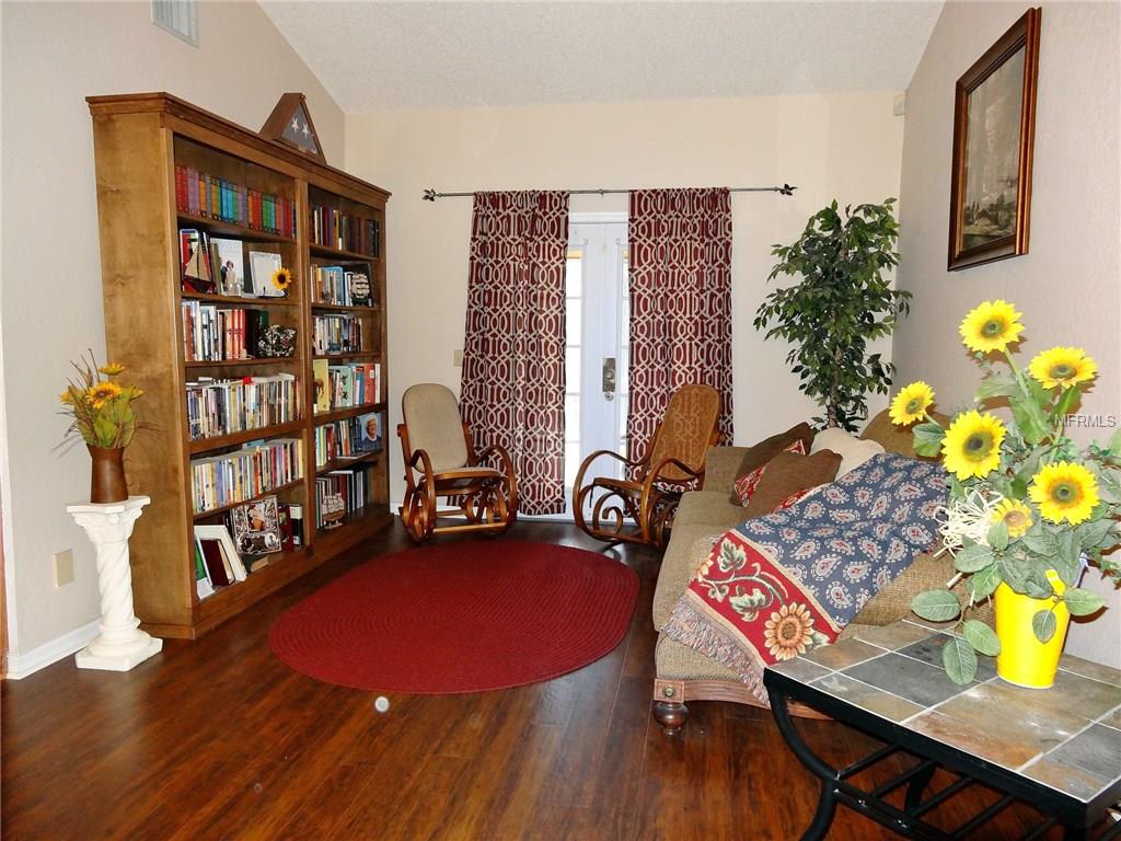 364 VAIL DRIVE, WINTER HAVEN, Florida 33884, 3 Bedrooms Bedrooms, 9 Rooms Rooms,2 BathroomsBathrooms,Residential,For sale,VAIL,P4718754